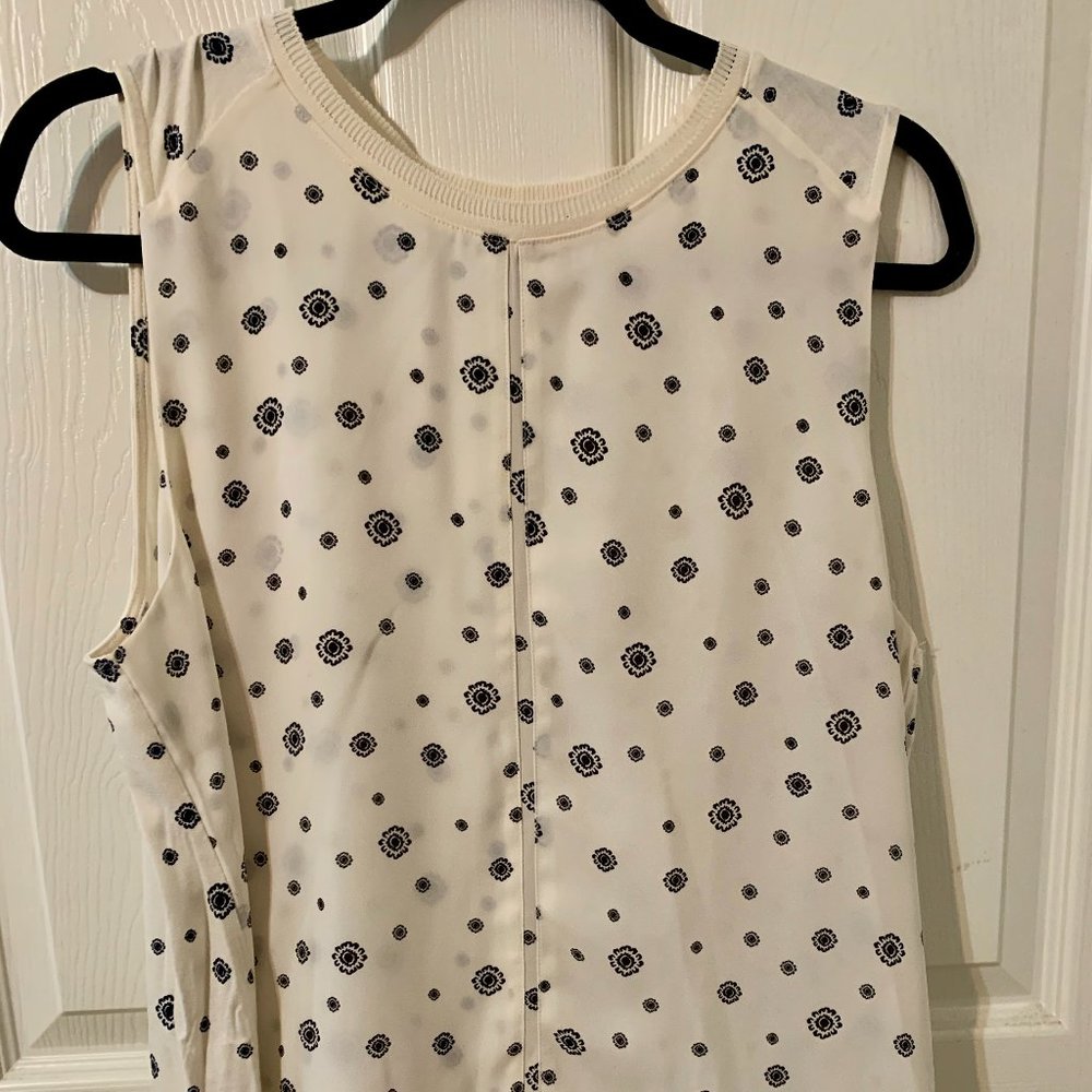 LOFT White Floral Top, SZ L